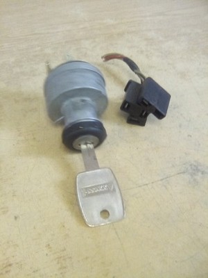 2016 Peterbilt 579/Pollak Ignition Switch W/Key