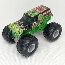 Spin Master Monster Jam Bad To The Bone Grave Digger 1:64 Loose
