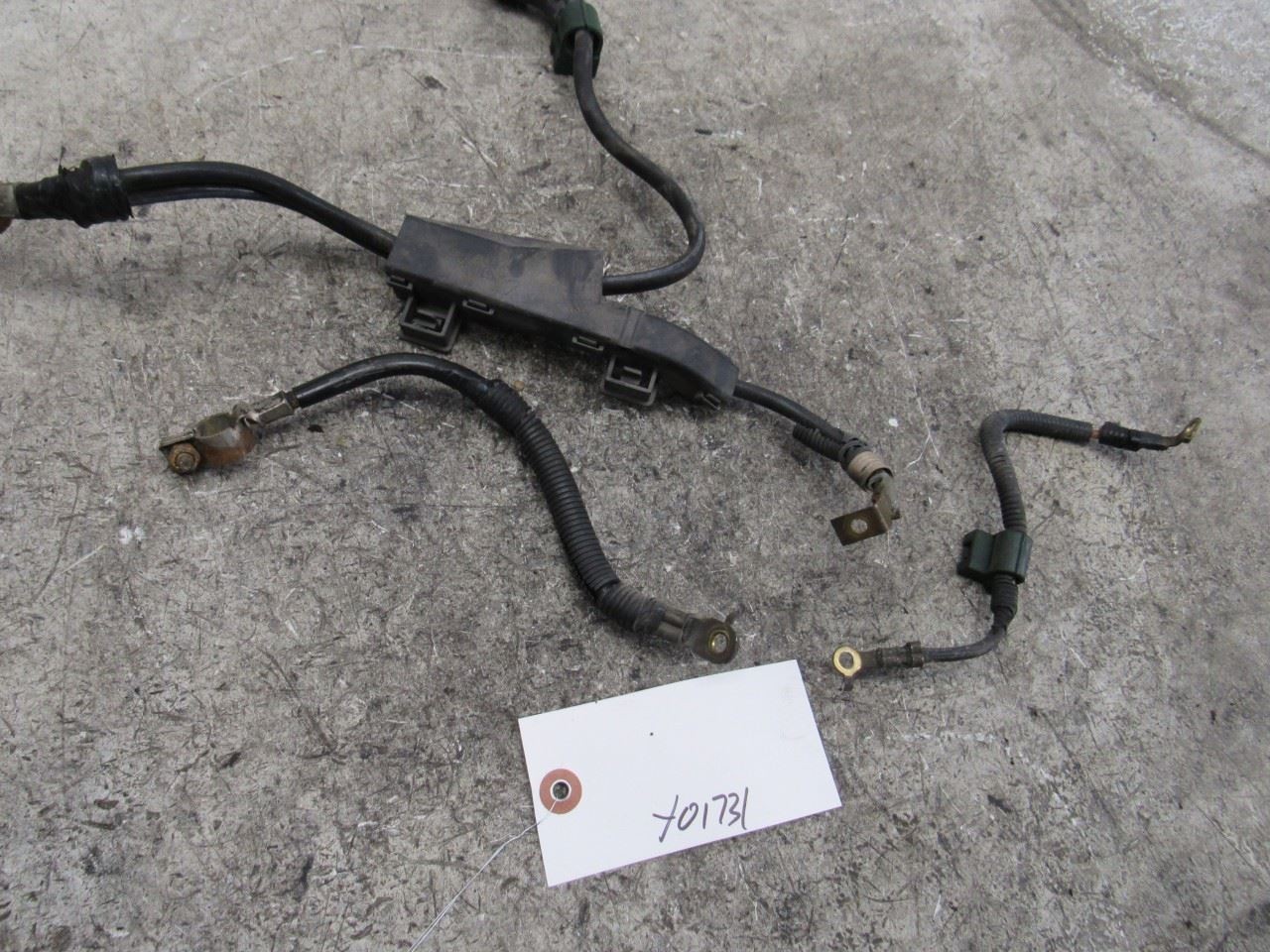 2013 Honda Crosstour 3.5L battery cable positive negative ground terminal wiring