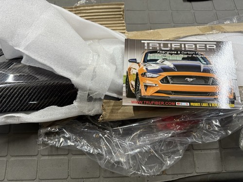 2015-2017 Mustang Carbon Fiber Engine Coil Covers True Fiber NEW - Picture 2 of 4