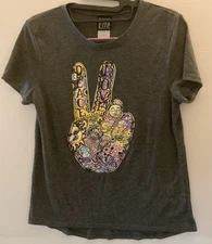 Modern Lux short sleeve, PEACE LOVE graphic shirt, size  small