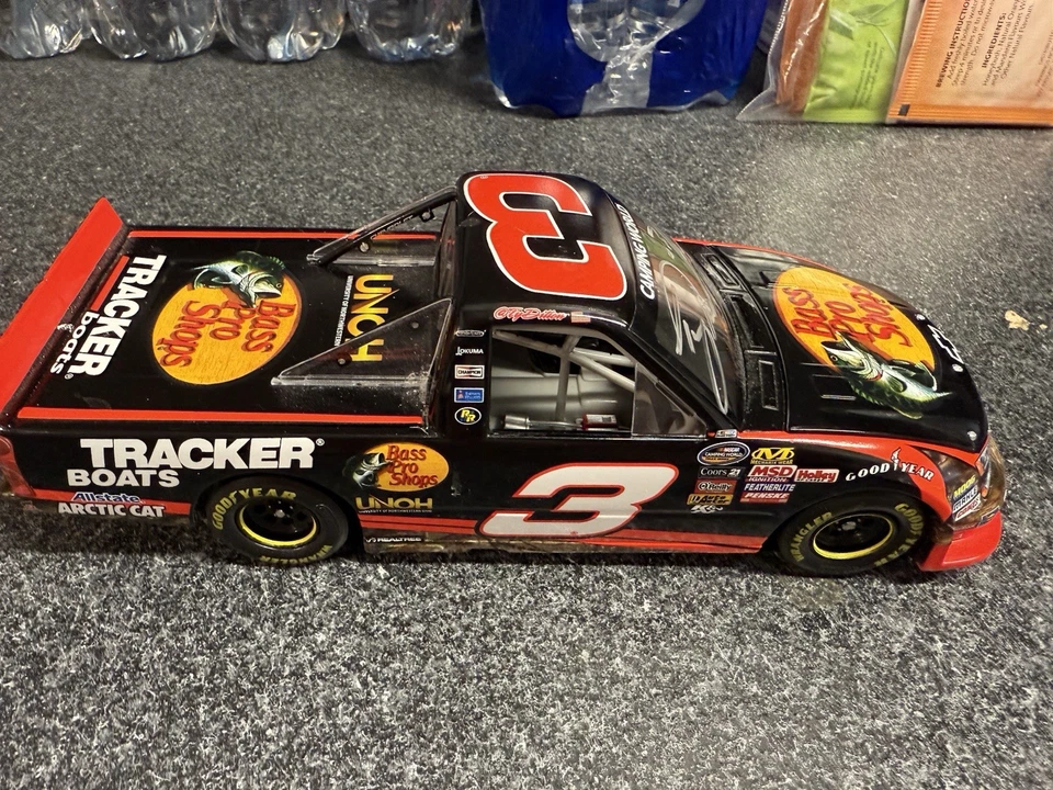 Camión NASCAR Ty Dillon 2012 autografiado #3 1/24 Diecast Bass Pro *sin caja* Foto 4 de 4