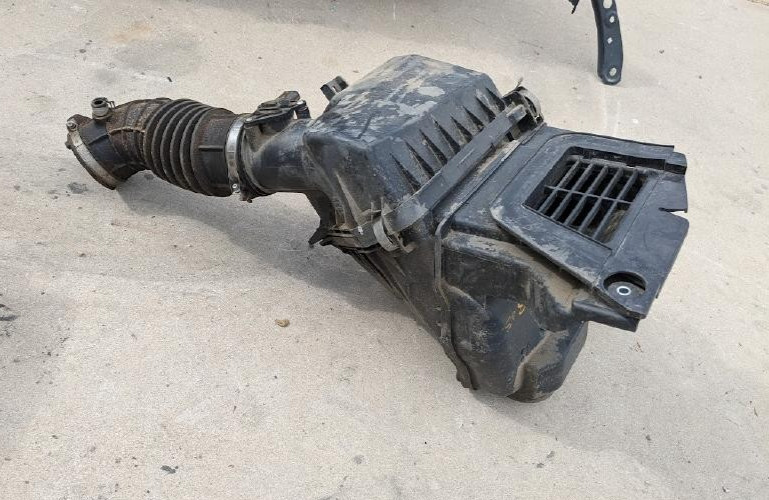 2022-2025 Honda Civic 2.0L Air Cleaner Intake Box Assembly Oem