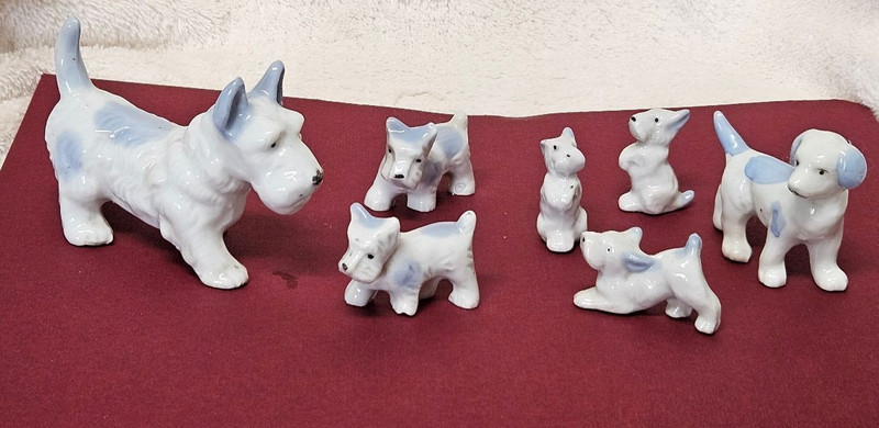 Vintage Lot of 7 Miniature Dog Figurines  Ceramic Porcelain Blue & White Japan