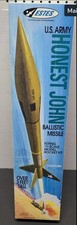 Estes Maxi Honest John Flying Model Rocket Kit #2166 US ARMY Model Rocket Comple