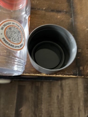 Tennessee Vols Water Bottle With Screw On Cup - Picture 4 of 5