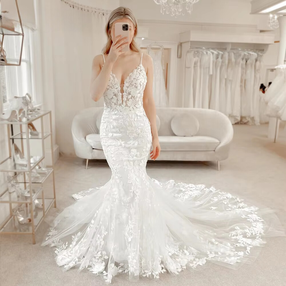 lace wedding dress boho style Queen Keely | Queen Bridal