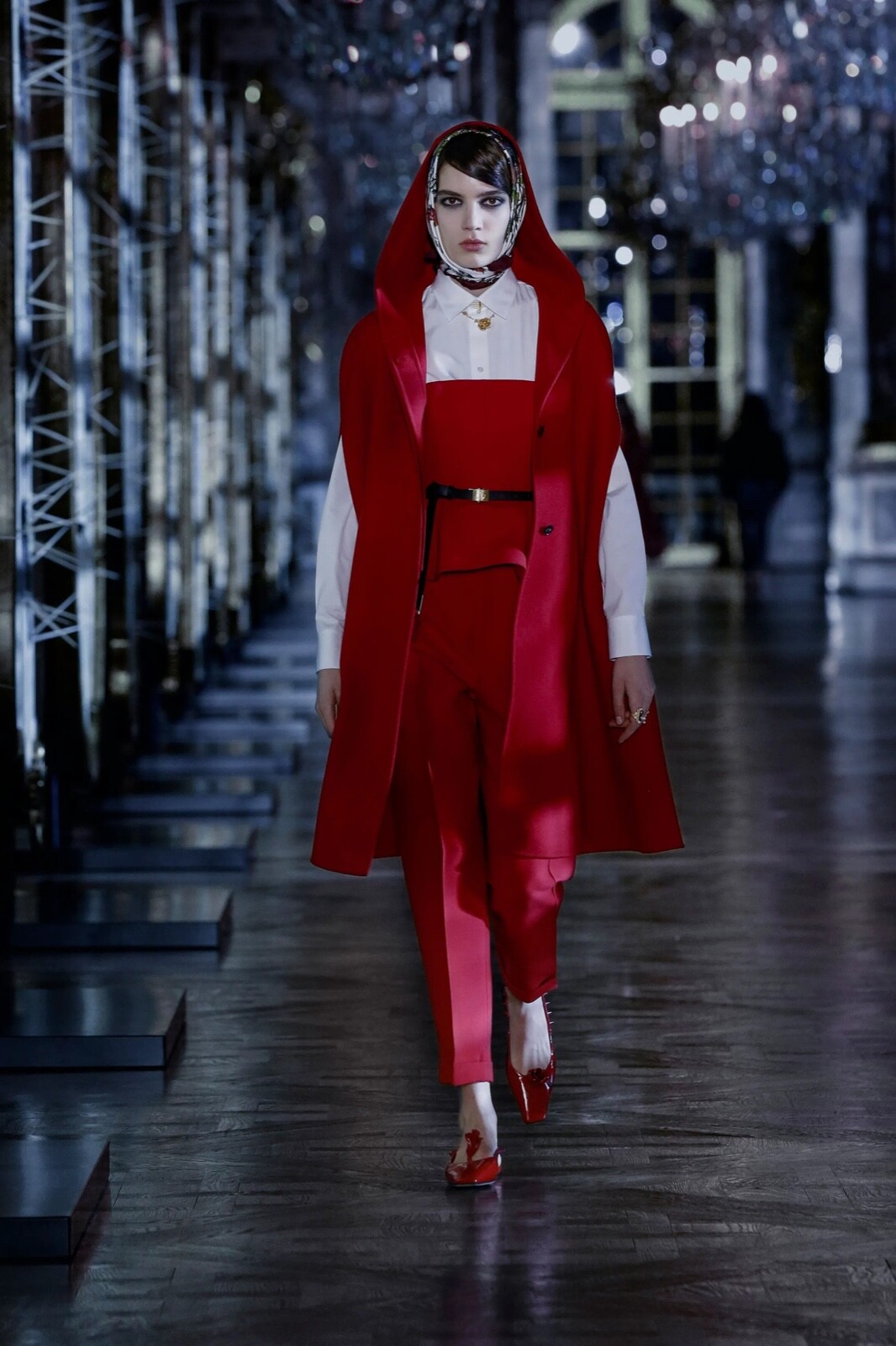 65876 auth CHRISTIAN DIOR red wool 2021 DOUBLE FACE HOODED Cape Jacket 38 S image 7