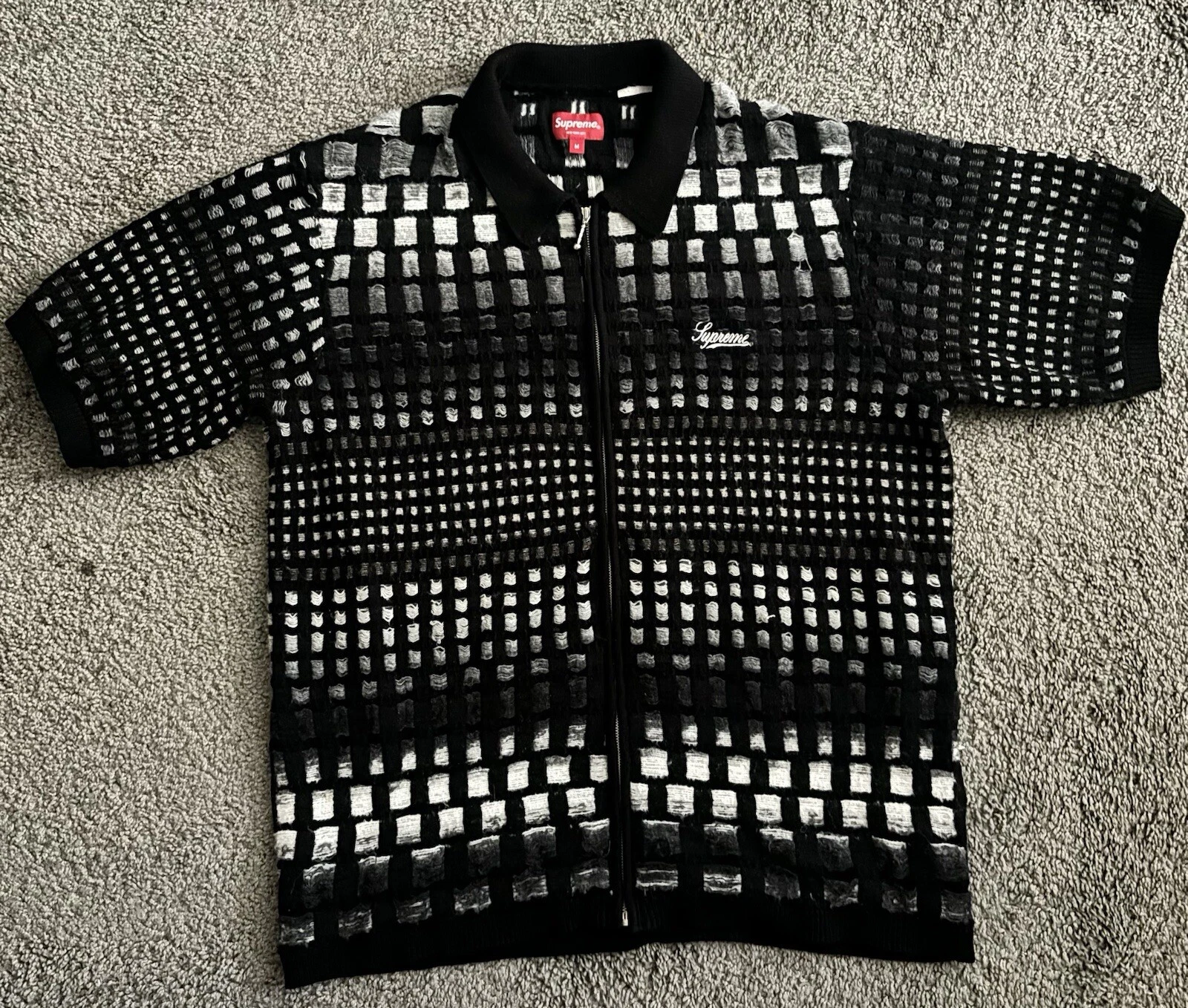Pull manches courtes zippé Supreme