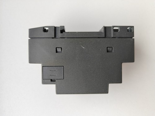 Siemens LOGO! DM8 230R Erweiterungsmodul 6ED1055-1FB00-0BA1 - Bild 3 von 4