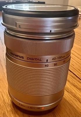 Olympus Pen Mini E-PM2 Mirrorless Digital Camera with extra 40-150