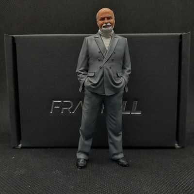 Figurine Bruno Sacco from Mercedes Benz in 1:18 scale by Alexandra & Gabriel
