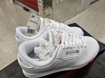 Reebok Princess Size 5 Wide D Female Training Shoes Tennis White Leather Classic