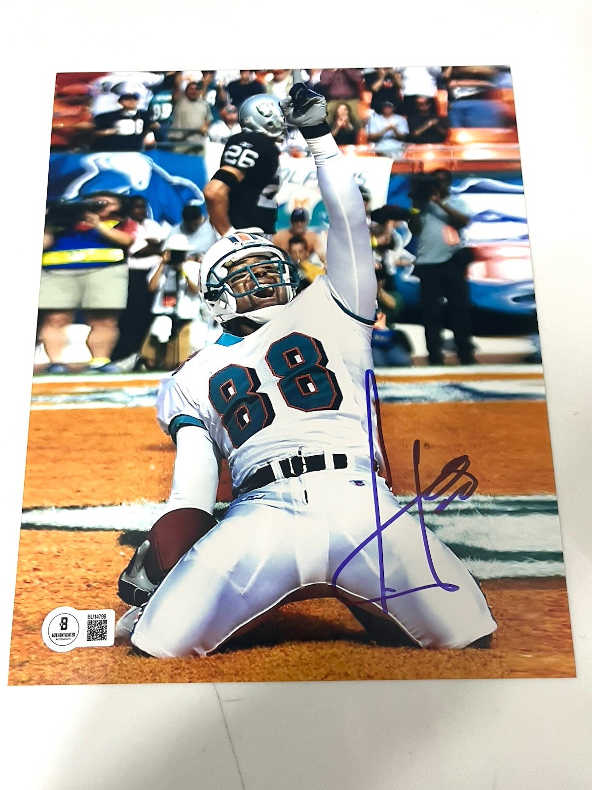 Cris Carter Autographed Signed Miami Dolphins Hand 8x10 Photo HOF Beckett Cert 1 