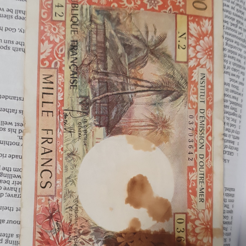 Institut d’Emission d’Outre-Mer 1000 Francs Banknote Circulated