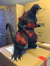 ORIGINAL VERSION X-PLUS Gigantic Series Godzilla 1995 Burning Godzilla 