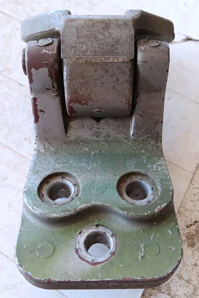 Original 1966-1967(?) GM Pontiac GTO LeMans Tempest(?) Dobradiça para porta superior - Imagem 2 de 4