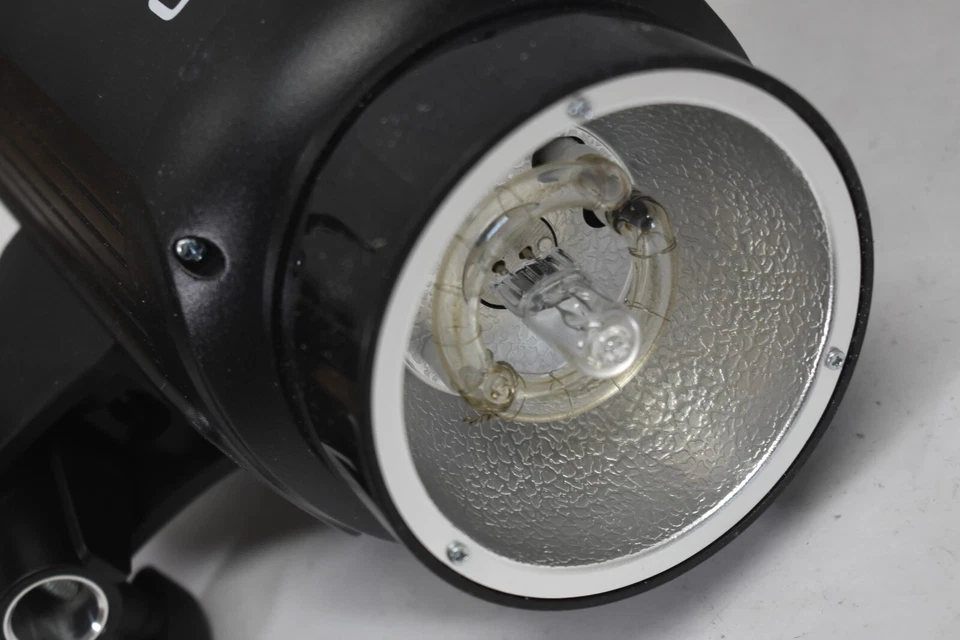 Godox E250 Mini Photography Studio Strobe Flash LIghting Lamp Head ONLY - Image 3 of 4