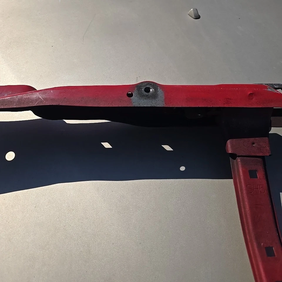 88-91 HONDA CIVIC/CRX/WAGON - SUPORTE SUPERIOR DO RADIADOR BARRA DE FEIXE SUPORTE T - Imagem 4 de 4