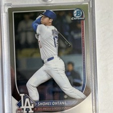 2024 Bowman Chrome Shohei Ohtani #17 Los Angeles Dodgers Baseball Trading Card