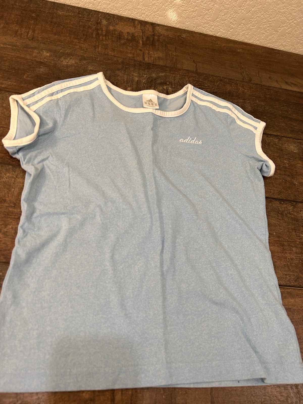 Women’s 90s Y2K Adidas Vintage Tshirt Medium