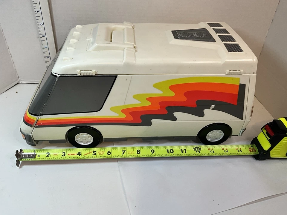 Vintage Micro Machines Super Van City Camper RV Fold Out Playset 1991 Galoob - Image 3 of 4