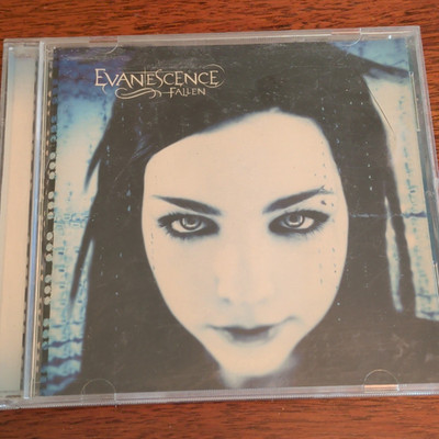 Evanescence Fallen CD Album 2003 Rock Wind-up Entertainment Jewel Case