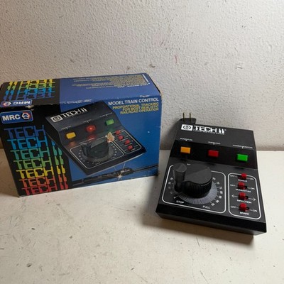 Vintage MRC 2500 Black HO Scale Loco-Motion Tech II Model Train Controller