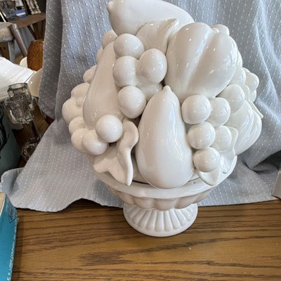 CBK Ltd LLC White Ceramic Fruit Centerpiece 2001 Glossy Decorative China