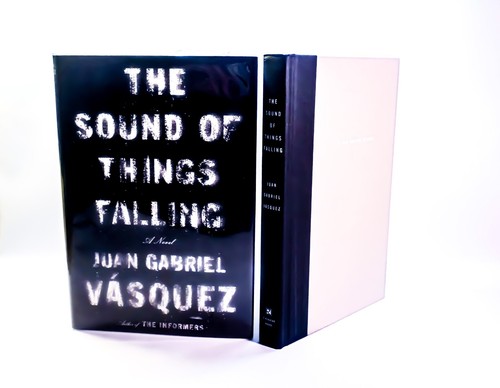 Juan Gabriel Vásquez / The Sound of Things Falling - A Novel / 2012, 1st Edition - Picture 4 of 7