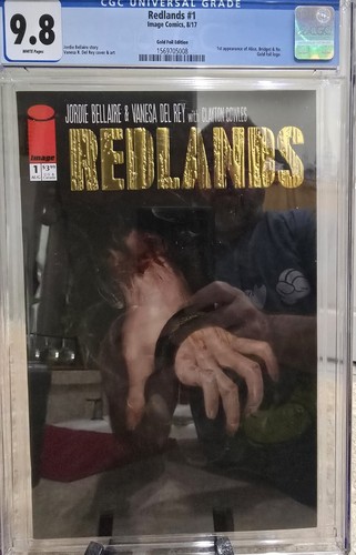 Redlands #1 CGC 9.8 8/17 1st App Of Alice Bridget & Ro Gold Foil Edition Image - Bild 1 von 3