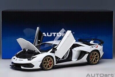 1/18 Lamborghini Aventador SVJ Bianco Asopo Pearl White 1/18 Lamborghini Aventador SVJ Bianco Asopo Pearl White