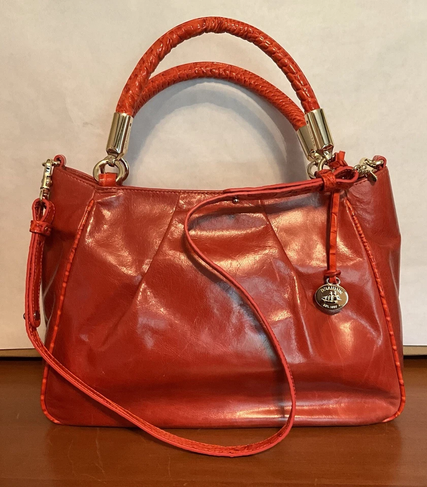 Cartera Brahmin Rubí - Amaryllis Longship Roja con Cartera Ady a Juego Usada en Excelente Condición Difícil de Encontrar Foto 2 de 4