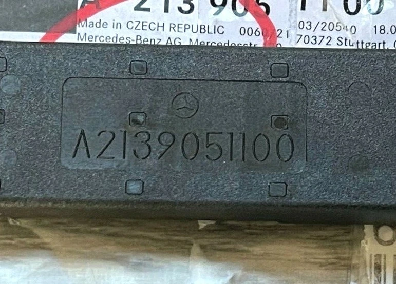 NUEVA ANTENA RECEPTORA ENTRADA SIN LLAVE MERCEDES E300 E43 2017, 2139051100, OEM Foto 3 de 4