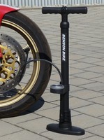 "Benson Fahrradpumpe Standpumpe Mit Manometer Bis 11 Bar \"Alle Ventile\" 00741"