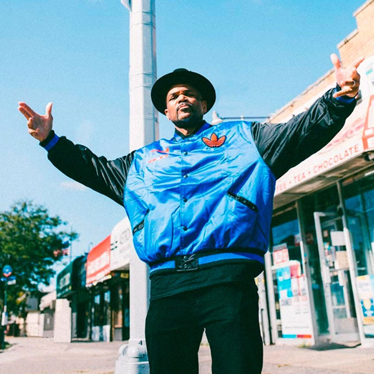 Adidas Originals RUN D.M.C. Varsity 80s Hollis NY Hip Hop Adidas Originals RUN D.M.C. Varsity 80s Hollis NY Hip Hop