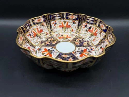 Royal Crown Derby Traditional Imari 8" Serving Dish Bone China England