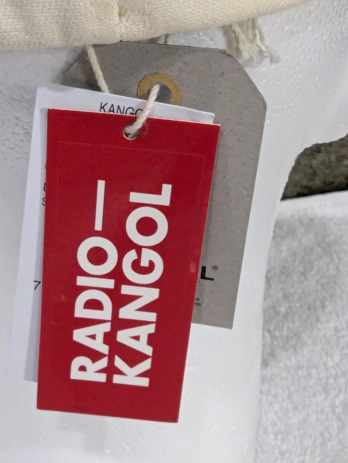 Kangol Hat Wool Flex Fit Stretch Baseball Cap L/XL Kangaroo Logo White Cream Tag image 9