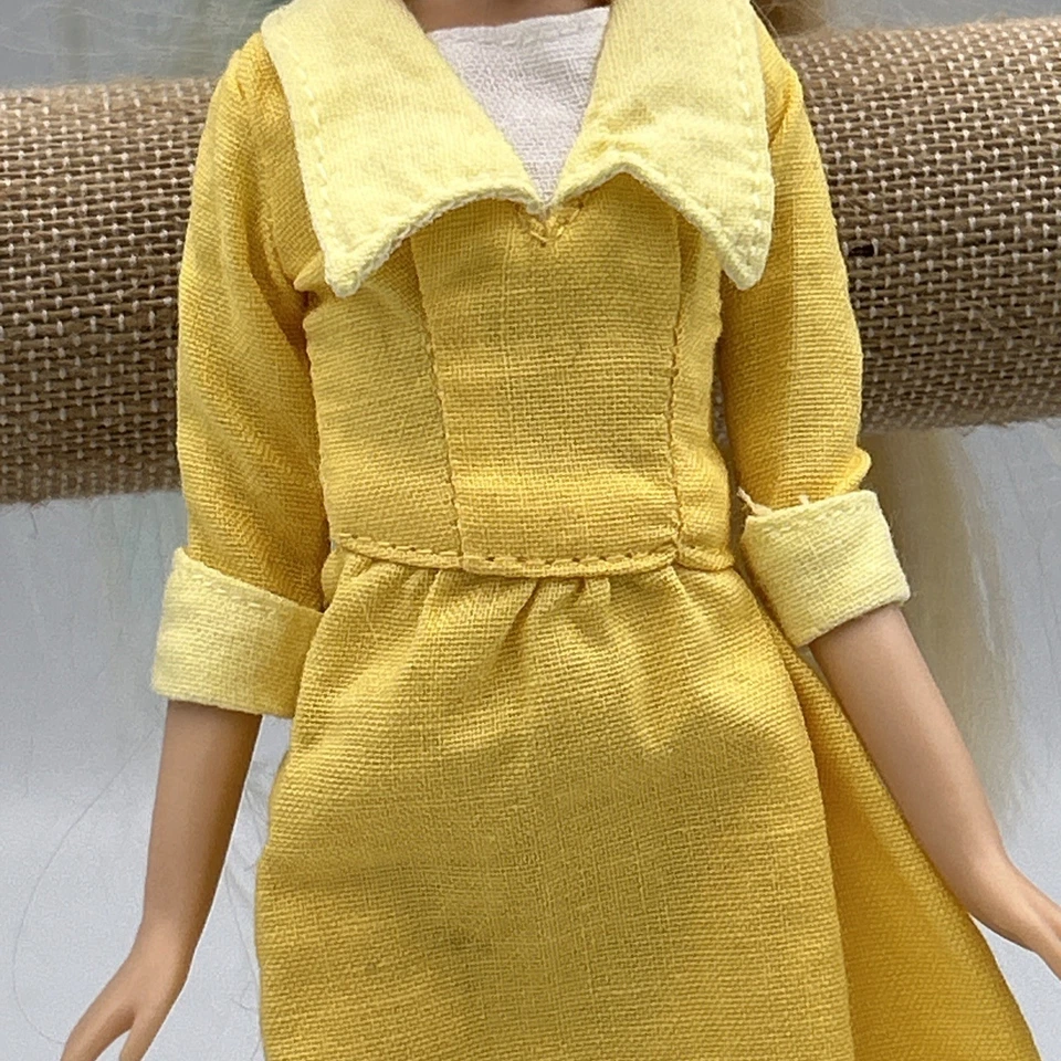 Disney Store Princesa Tiana Princesa y la Rana Vestido Amarillo para Muñeca de Moda Foto 3 de 4