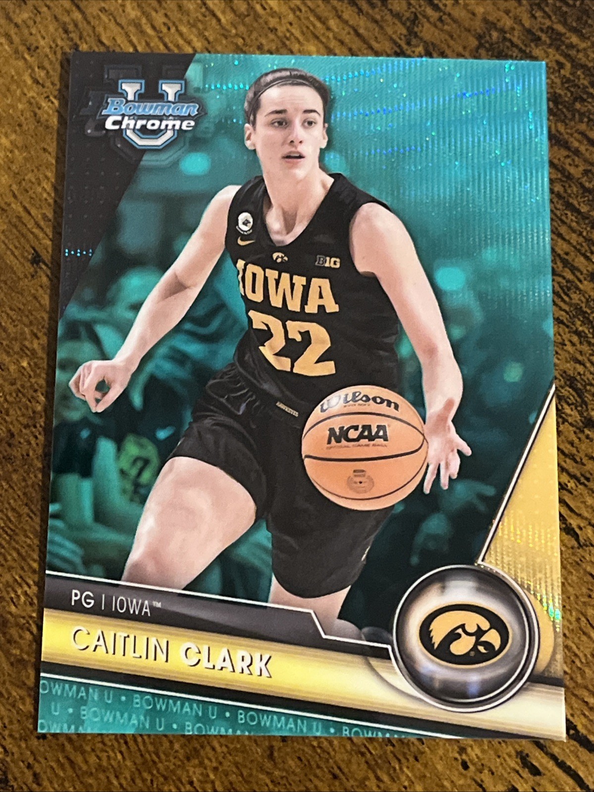 Caitlin Clark 2023-24 Bowman University Chrome Aqua Wave Refractor /299 #34 QTY