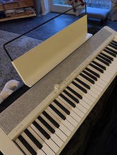 Casio CT-S1 Portable Piano Keyboard White Excellent Condition