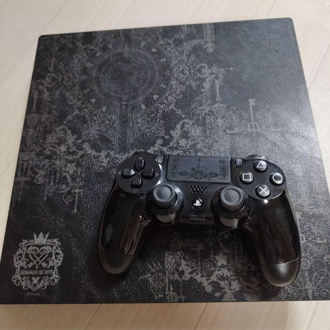 本体 PlayStation4 Pro KINGDOM HEARTS IIIエンタメ/ホビー