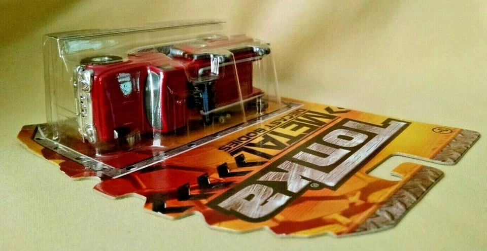 TONKA VINTAGE FIRE PUMPER METAL DIECAST BODIES ITEM NO 06401 NEW 2012 SEALED. - Image 4 of 4