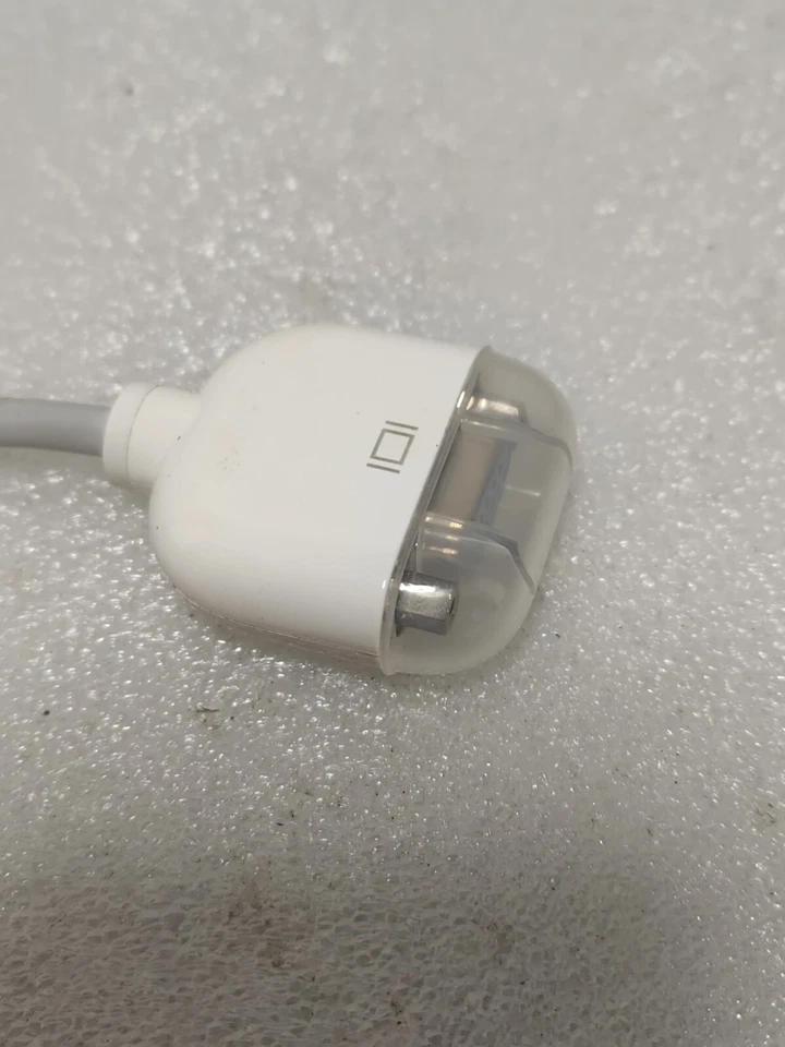 Apple (M9320G/A) Cable - VGA to Mini DVi - Image 2 of 3