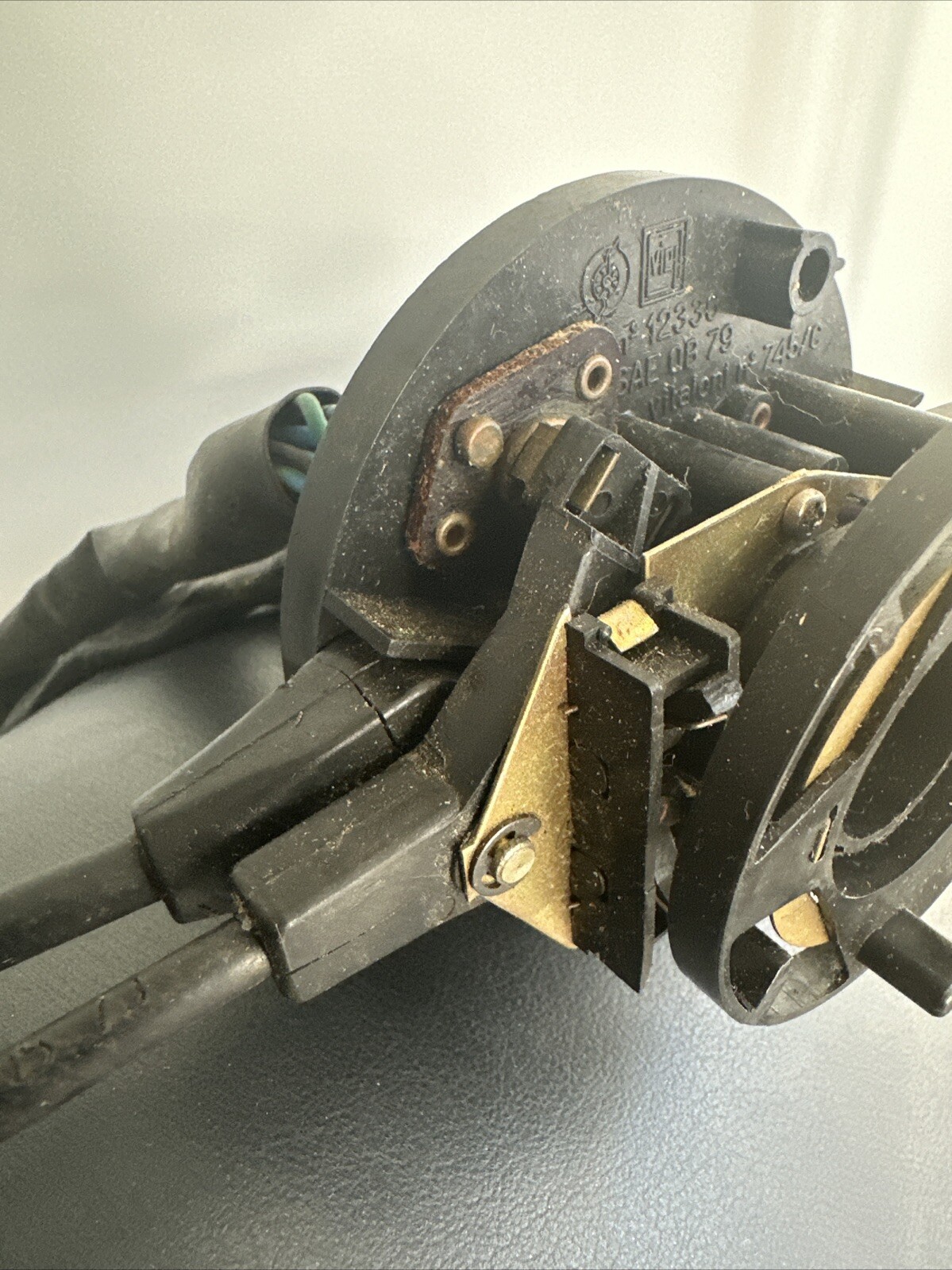OEM FERRARI F40 COLUMN SWITCH DEVIO LUCE  ORIGINAL FERRARI 134965
