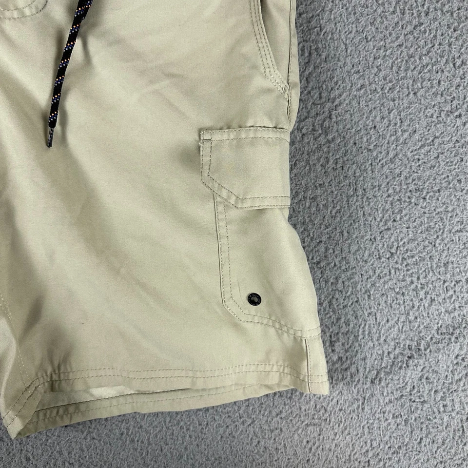 Pantalones Cortos Salt Life Para Hombre Pequeños Beige Poliéster Tiro Alto Elastizados Pierna Recta Carga Foto 3 de 4