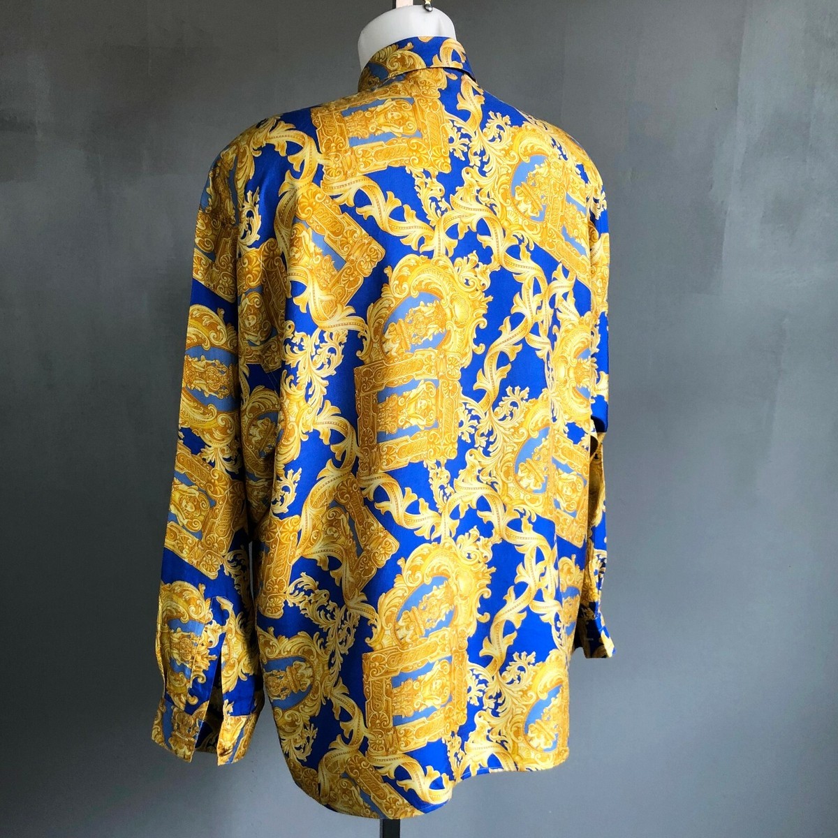 Rock and ty Gianni Versace ヴェルサーチ Rock and Royalty Gianni Versace ヴェルサーチ - メルカリ