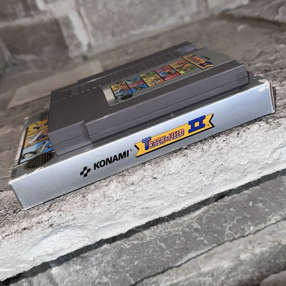 Tested NES Track & Field 2 CIB Complete in Box Manual 3-Screw Black Circle Seal - Image 4 of 4