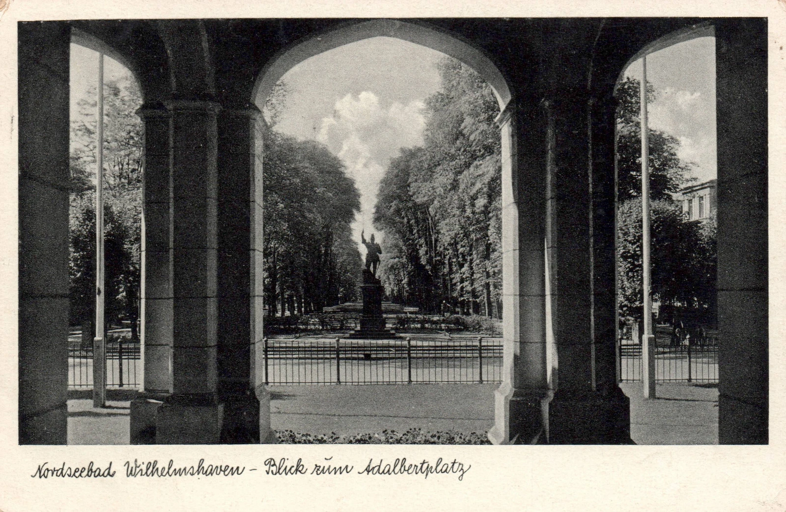 Bild 1 von 2