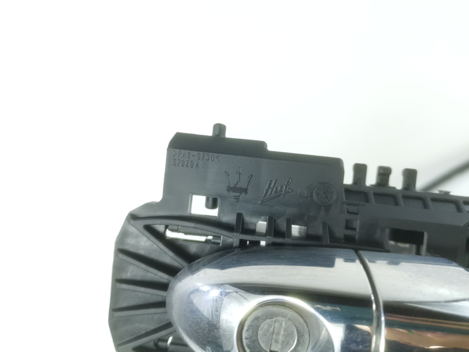 17-20 MASERATI Levante FRONT LEFT DRIVER DOOR HANDLE ACTUATOR LOCK 670101183